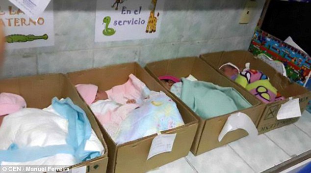 venezuela-new-born-babies-cardboard-boxes